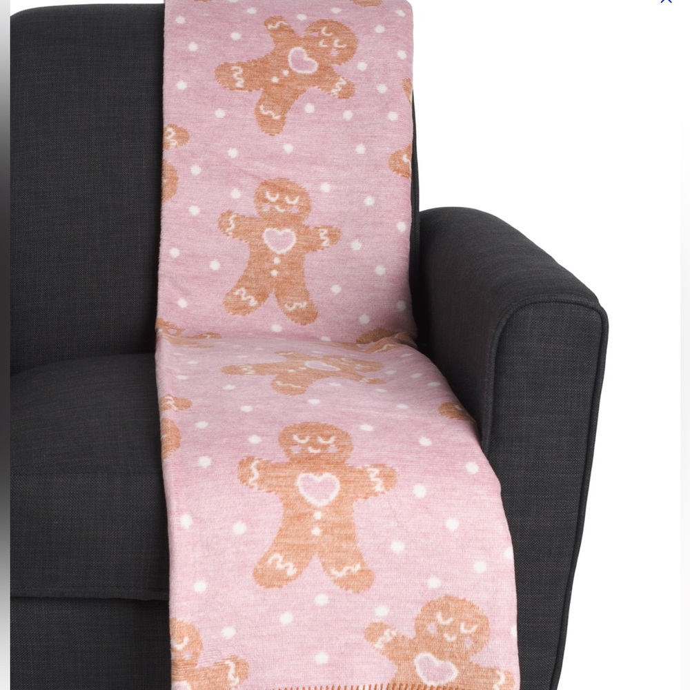 Docofil 51x67 Pink Gingerbread Man Christmas Throw
